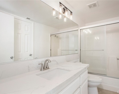 34104 Selva Road - Photo Thumbnail 21
