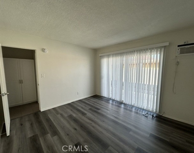 685 E Vista Chino - Photo Thumbnail 14