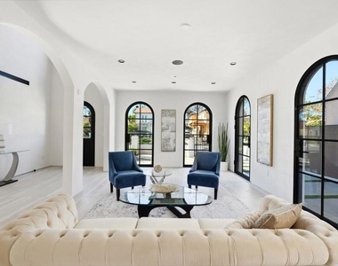 160 N Stanley Drive - Photo Thumbnail 8