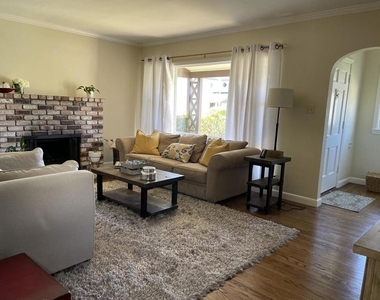 1109 Hamilton Lane - Photo Thumbnail 2