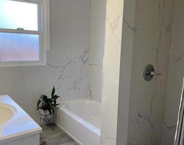 1109 Hamilton Lane - Photo Thumbnail 1