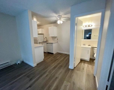406 Boardwalk Avenue - Photo Thumbnail 7