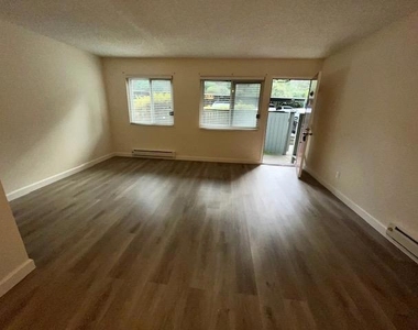 406 Boardwalk Avenue - Photo Thumbnail 10