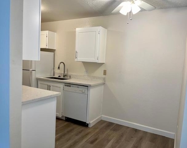 406 Boardwalk Avenue - Photo Thumbnail 4