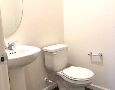 623 Phelps - Photo Thumbnail 3