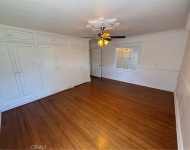 929 E Grand Boulevard - Photo Thumbnail 11