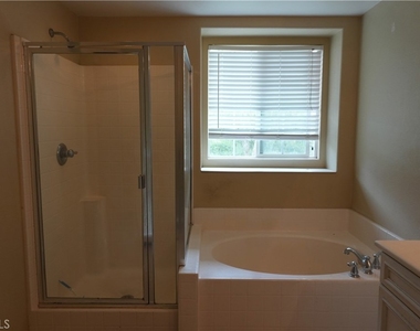 30505 Canyon Hills - Photo Thumbnail 8