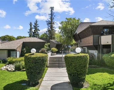 15050 Sherman Way - Photo Thumbnail 2