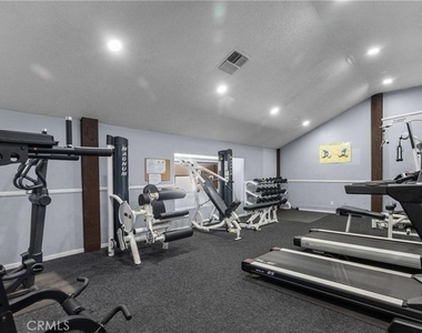 15050 Sherman Way - Photo Thumbnail 23