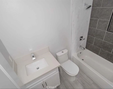 127 W Imperial - Photo Thumbnail 8