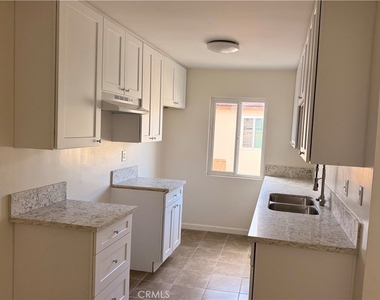 11118 Newville Ave. - Photo Thumbnail 7
