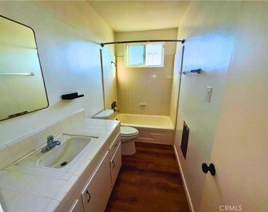 11118 Newville Ave. - Photo Thumbnail 6