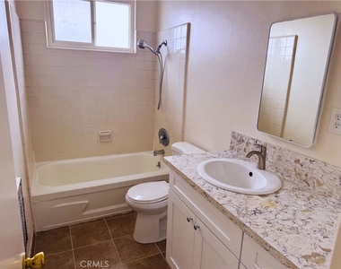 11118 Newville Ave - Photo Thumbnail 12