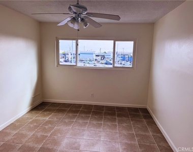 11118 Newville Ave - Photo Thumbnail 11