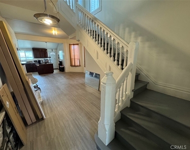 614 E 23rd - Photo Thumbnail 10