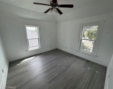 614 E 23rd - Photo Thumbnail 3