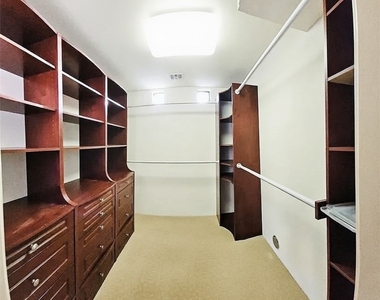 1523 E San Lorenzo - Photo Thumbnail 11