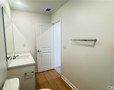 8397 Tapia Way - Photo Thumbnail 31