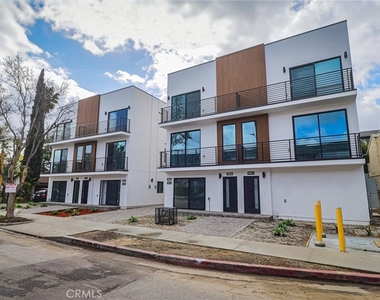 11814 Gilmore Street - Photo Thumbnail 1
