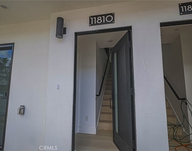 11814 Gilmore Street - Photo Thumbnail 5