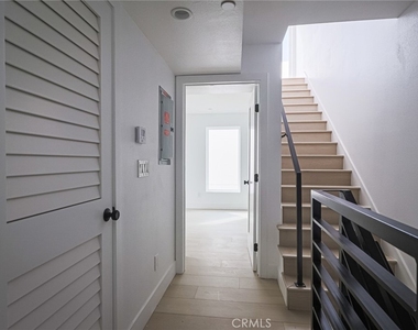 11814 Gilmore Street - Photo Thumbnail 26