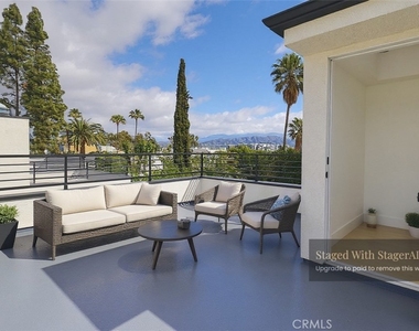 11810 Gilmore Street - Photo Thumbnail 39