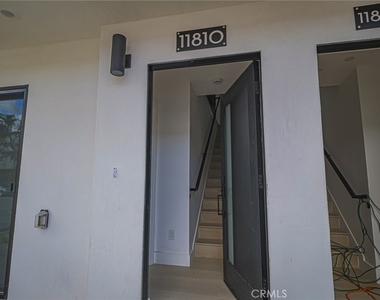 11810 Gilmore Street - Photo Thumbnail 5