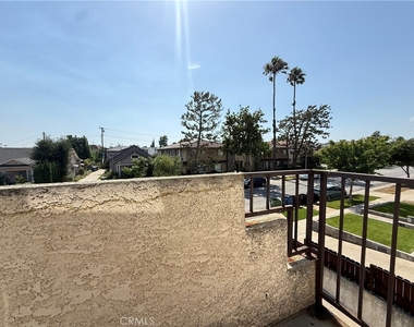 418 N 1st St - Photo Thumbnail 32