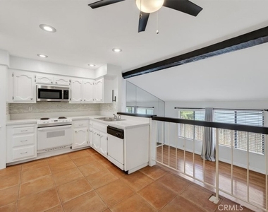 646 Coronado - Photo Thumbnail 7