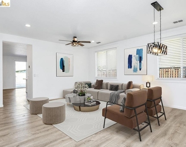 5470 Gold Creek Circle - Photo Thumbnail 8