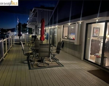 1764 Seal Way - Photo Thumbnail 1