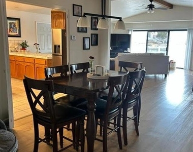 1764 Seal Way - Photo Thumbnail 10