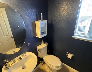 25806 Clear Springs Ct - Photo Thumbnail 12