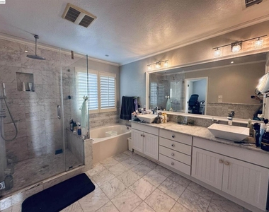 25806 Clear Springs Ct - Photo Thumbnail 15