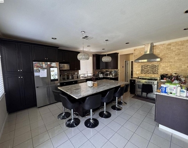 25806 Clear Springs Ct - Photo Thumbnail 10