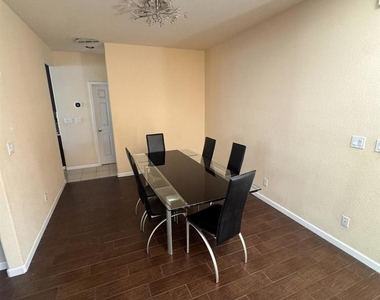 25806 Clear Springs Ct - Photo Thumbnail 7