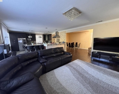 25806 Clear Springs Ct - Photo Thumbnail 2