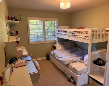 25806 Clear Springs Ct - Photo Thumbnail 18