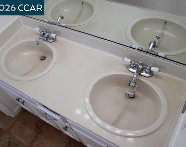 258 Napoli Ct - Photo Thumbnail 14