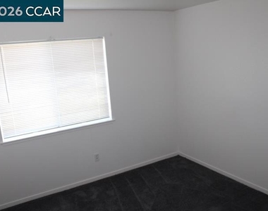 258 Napoli Ct - Photo Thumbnail 18
