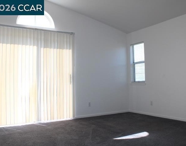 258 Napoli Ct - Photo Thumbnail 9