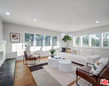 4732 Del Moreno Drive - Photo Thumbnail 7
