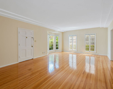 133 S Sweetzer Avenue - Photo Thumbnail 13