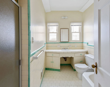 133 S Sweetzer Avenue - Photo Thumbnail 10