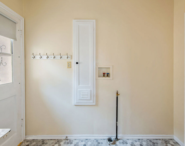 133 S Sweetzer Avenue - Photo Thumbnail 7