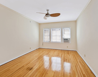133 S Sweetzer Avenue - Photo Thumbnail 8