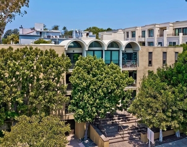 11789 Montana Avenue - Photo Thumbnail 28