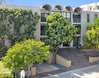 11789 Montana Avenue - Photo Thumbnail 25
