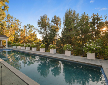 491 N Tigertail Road - Photo Thumbnail 13