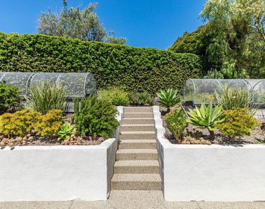 28901 Boniface Drive - Photo Thumbnail 28